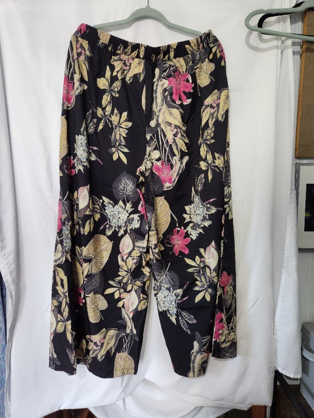 Plus Size Tropical Palazzo Pants 1X 2X Black Floral Wide Leg Resort